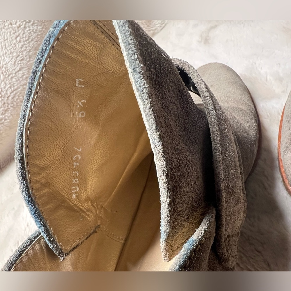 Stuart Weitzman Dude suede ankle boots Womens 6.5 - Picture 7 of 7